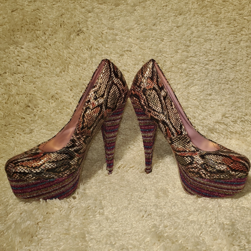 Mona Mia Collezion Leopard Stiletto heels sz 7 1/2 - Picture 13 of 13